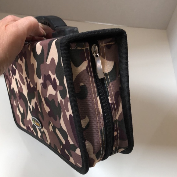 💥Host Pick💥 - Case for CDs or DVDs - Picture 15 of 16